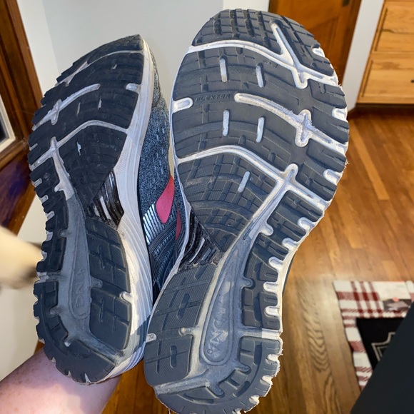 Brooks Adrenaline GTS 18 - Picture 6 of 7